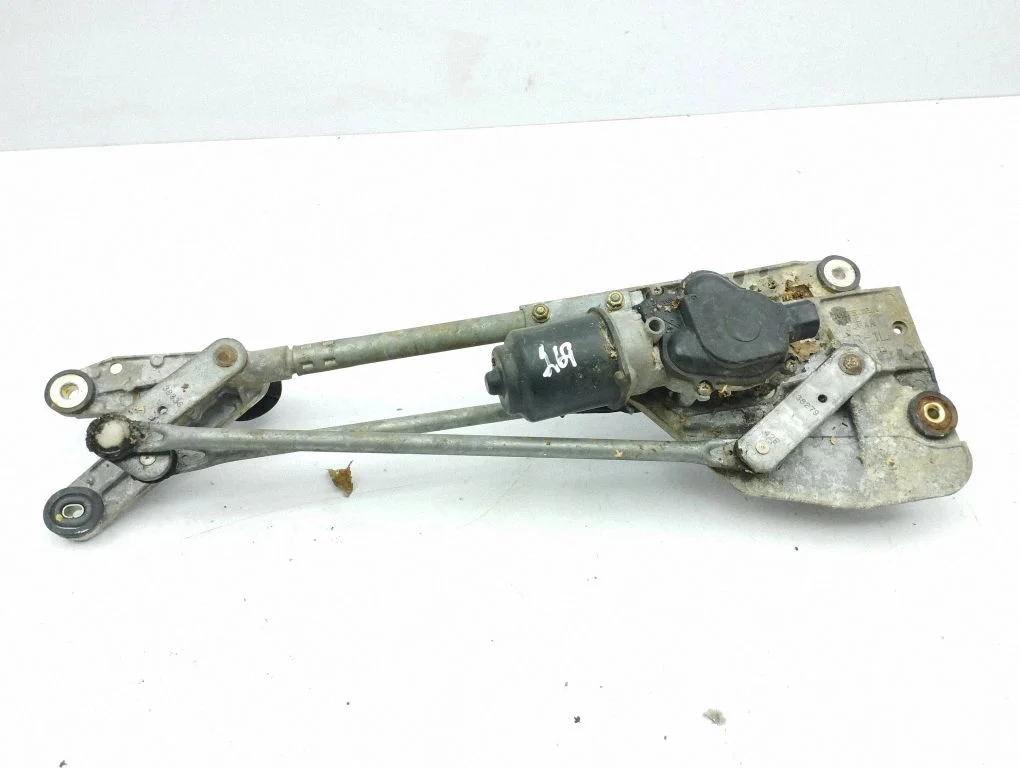 Front wiper linkage and motor 421832228