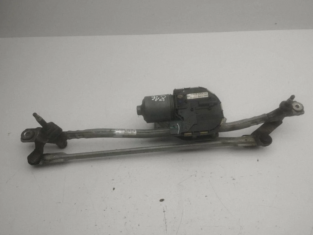 Front wiper linkage and motor 4G2955119