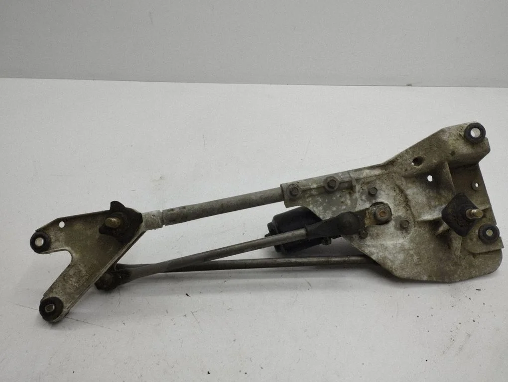 Front wiper linkage and motor