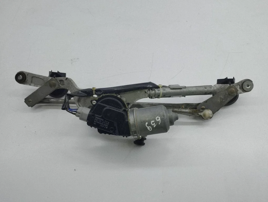 Mechanizm wycieraczek z silniczkiem – Toyota Auris 150 (2006-2012)