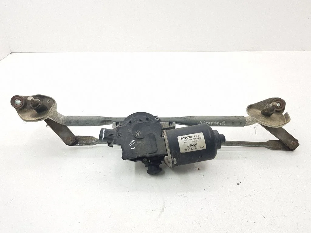 Front wiper linkage and motor 851100F020