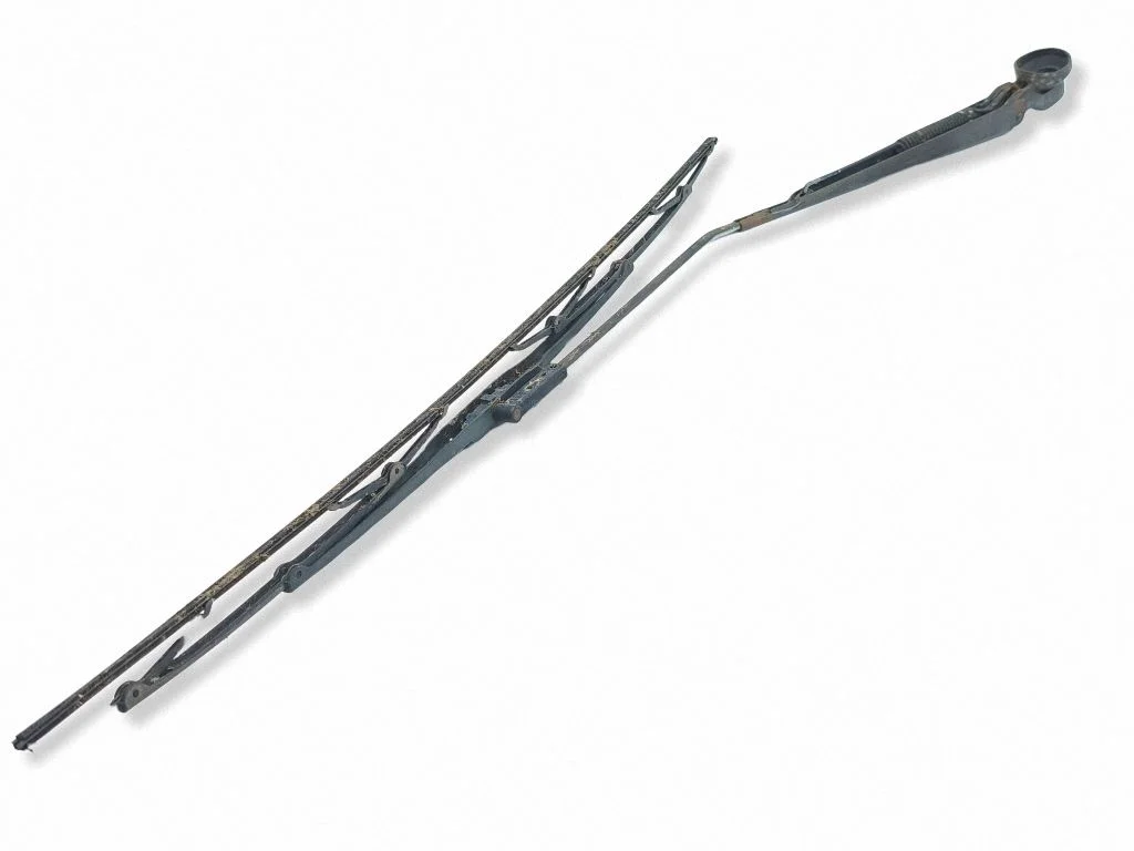 Rear wiper blade
