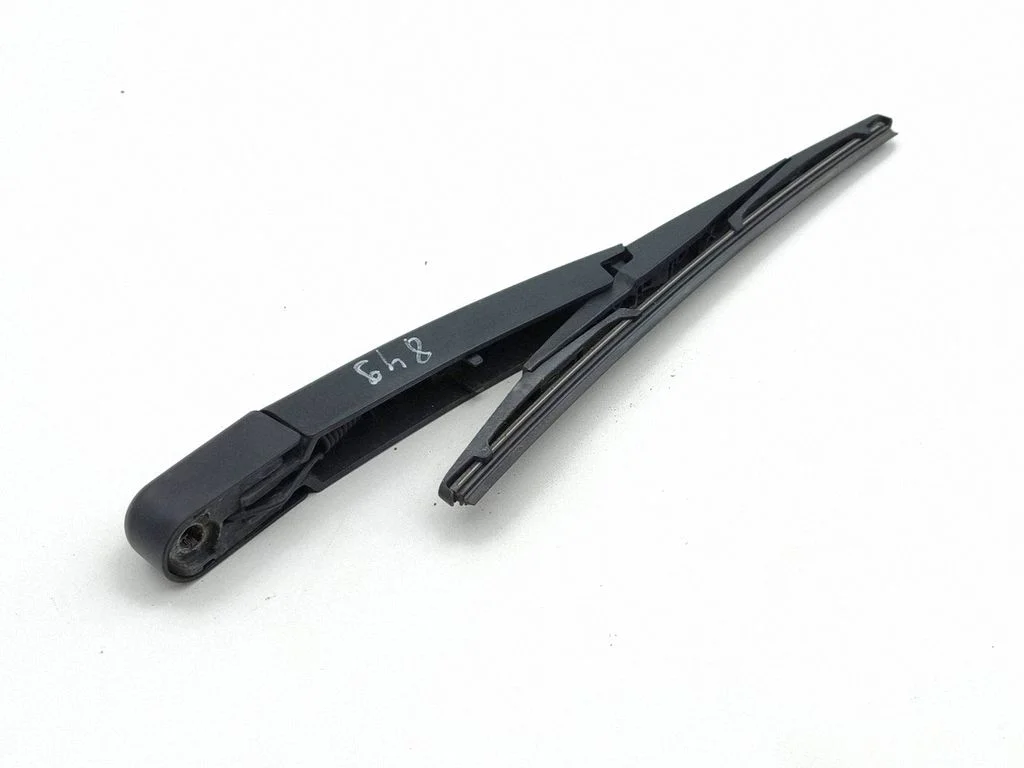 Rear wiper blade