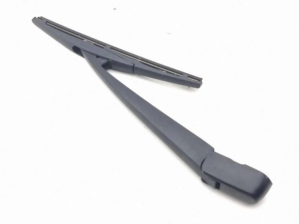Rear wiper blade 35610