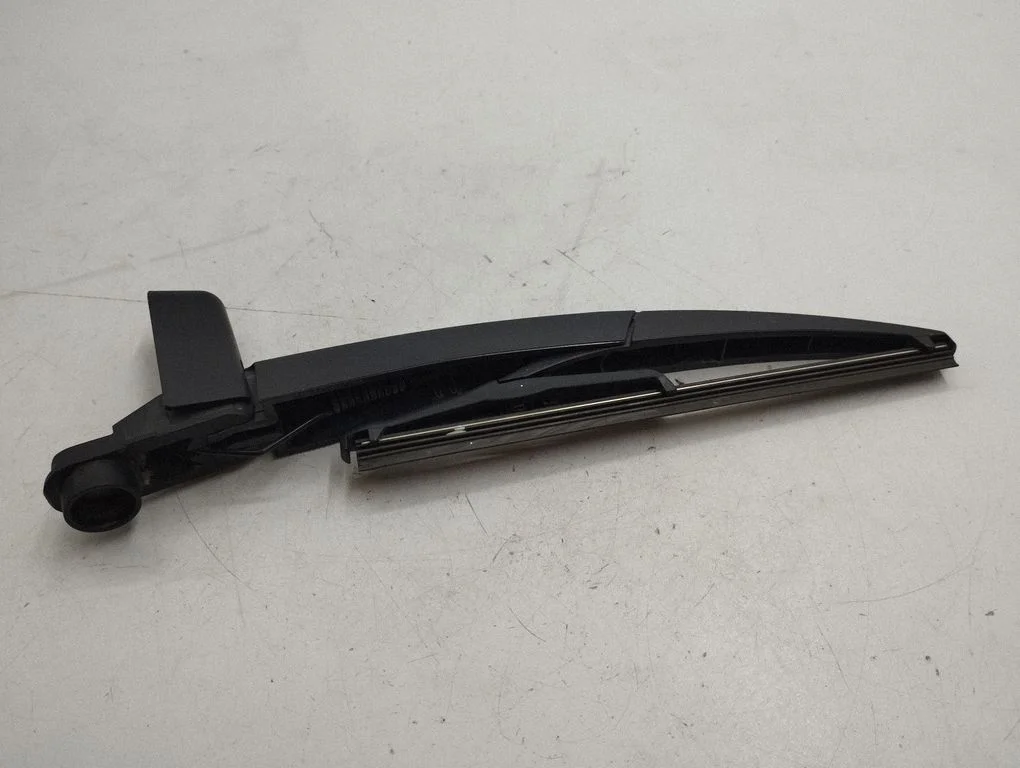 Aizmugurējā stikla tīrītājs 9819969277