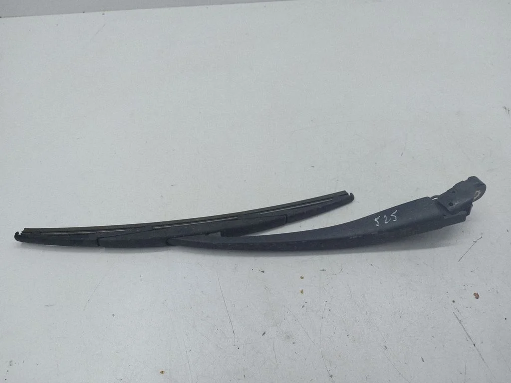 Rear wiper blade 39852