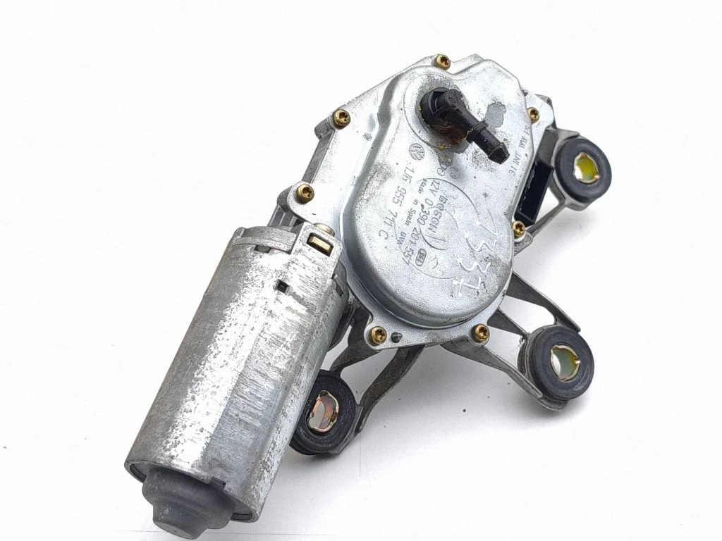 Aizmugurējā stikla tīrītāja motoriņš 0390201557