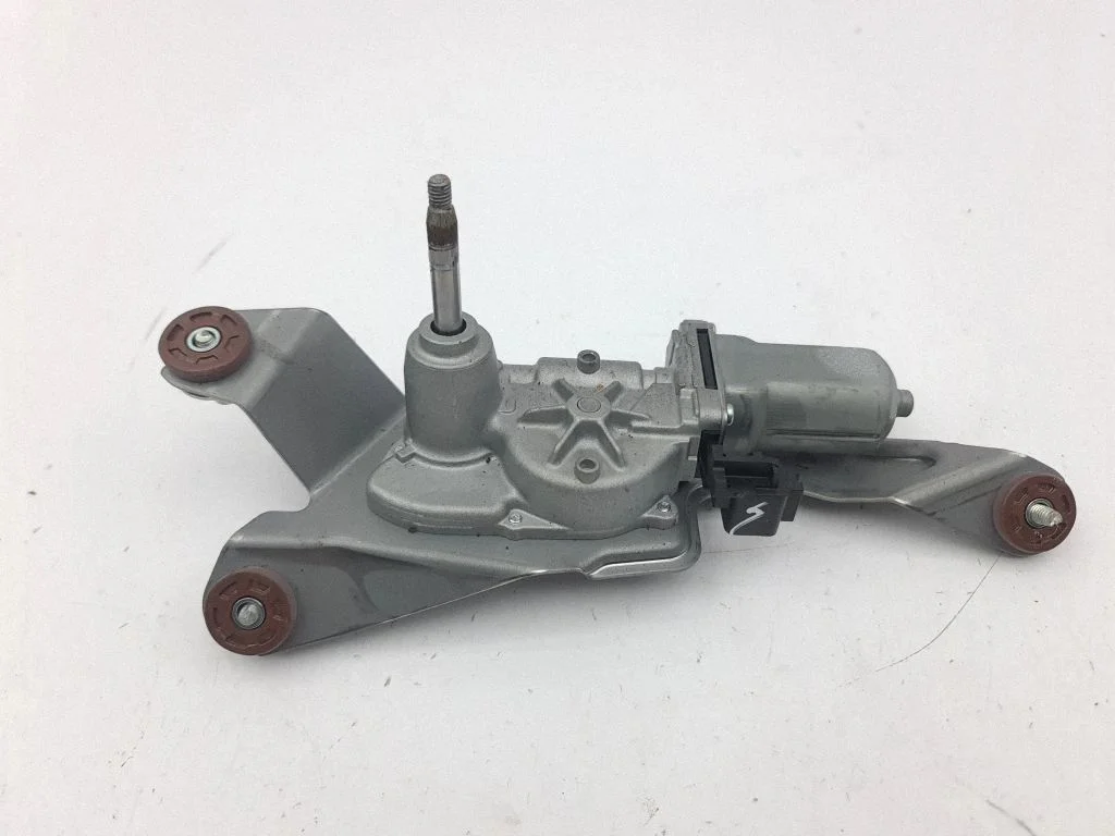 Aizmugurējā stikla tīrītāja motoriņš GHP967450