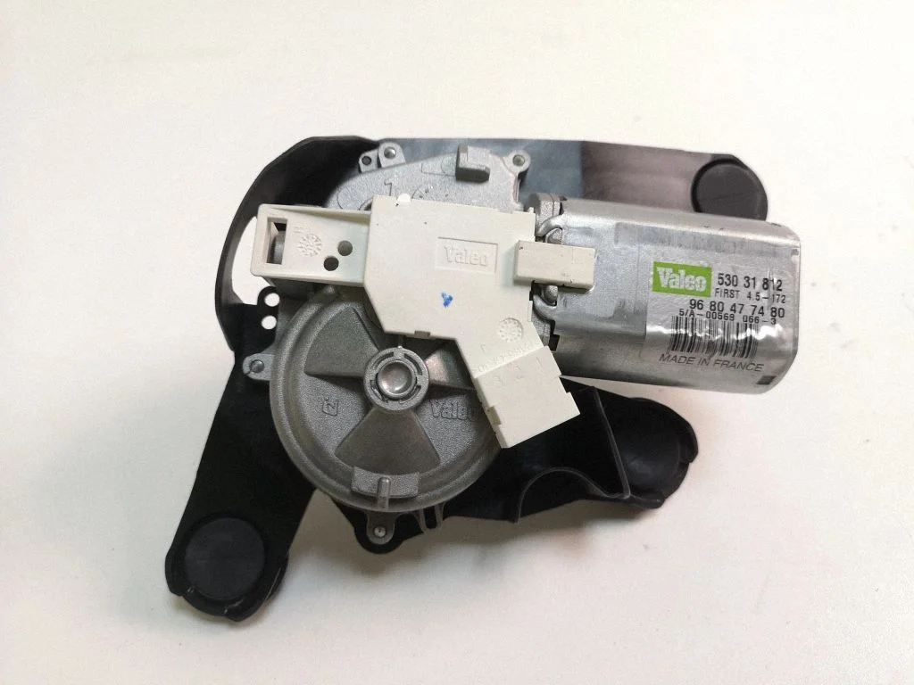 Rear window wiper motor