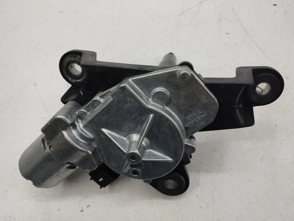 Aizmugurējā stikla tīrītāja motoriņš 9811259980