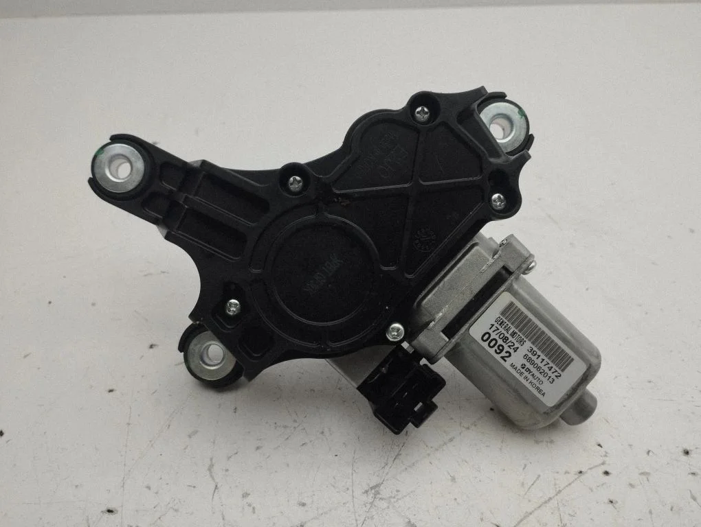 Aizmugurējā stikla tīrītāja motoriņš 39117472