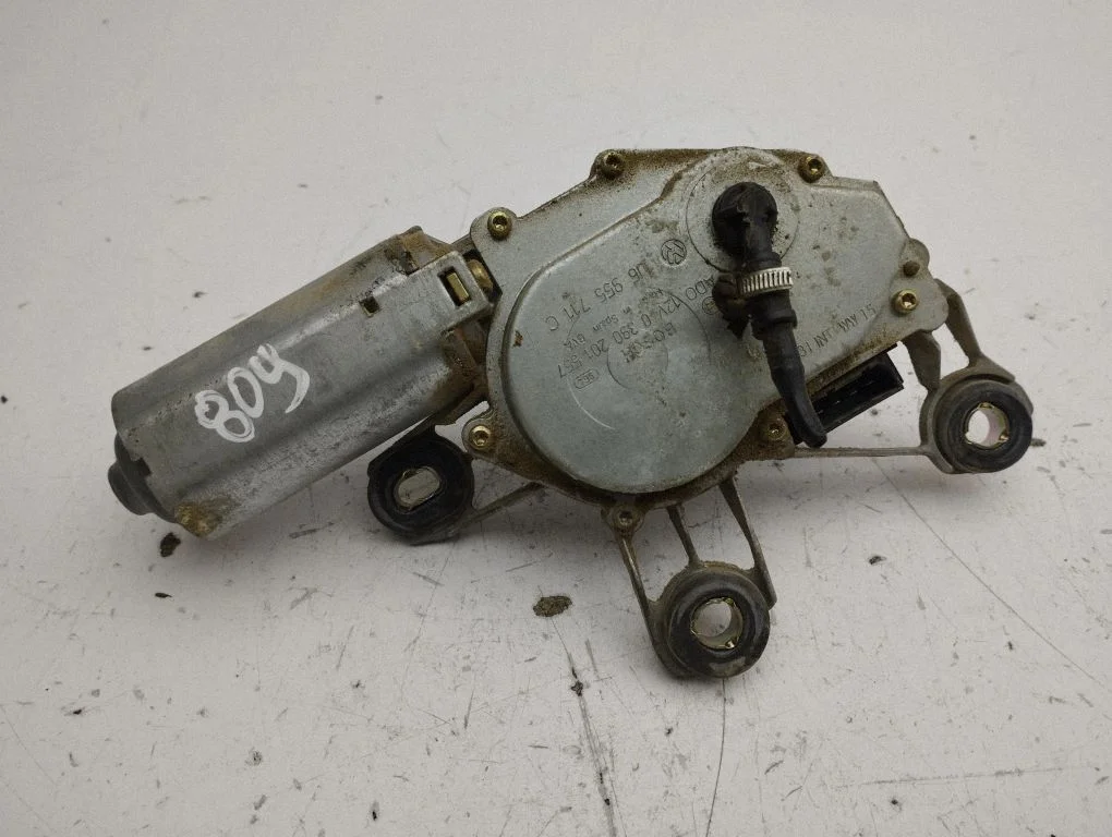 Aizmugurējā stikla tīrītāja motoriņš 1J6955711C