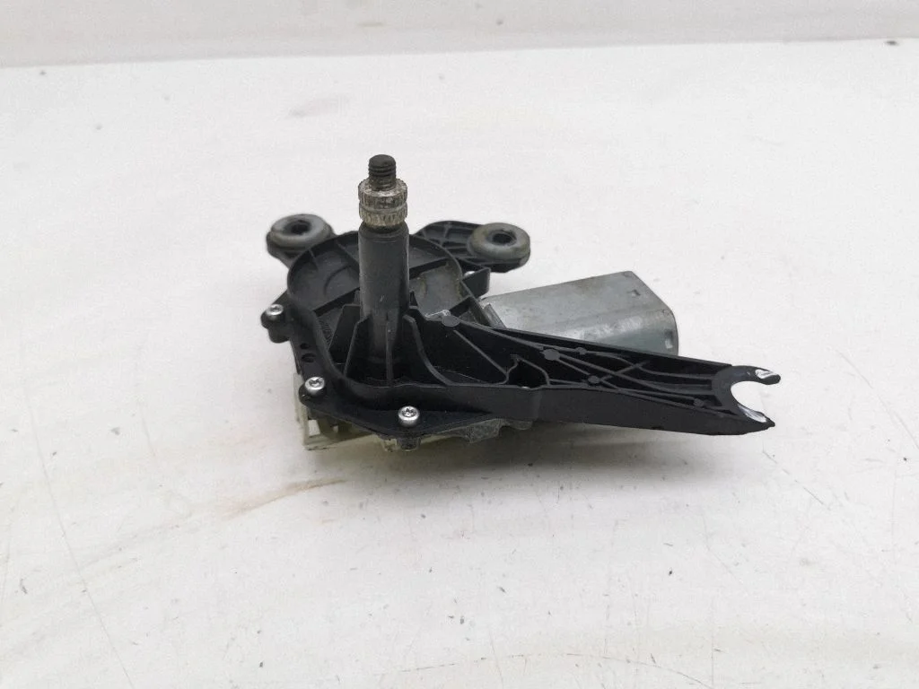 Rear window wiper motor – Peugeot 307 (2001-2005)