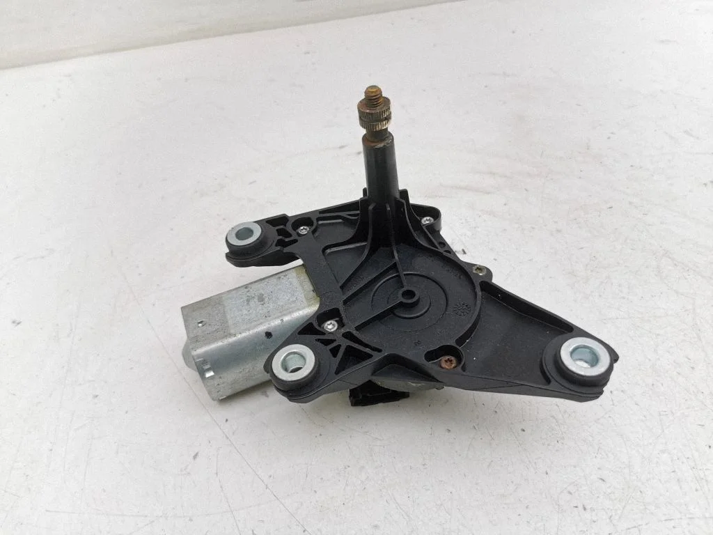 Rear window wiper motor
