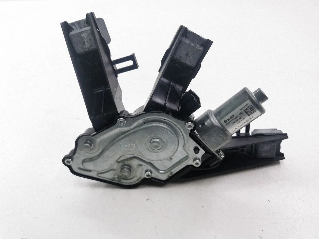 Rear window wiper motor 9677680580