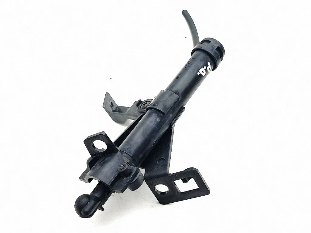 Headlight washer spray nozzle BJ3213C152CA
