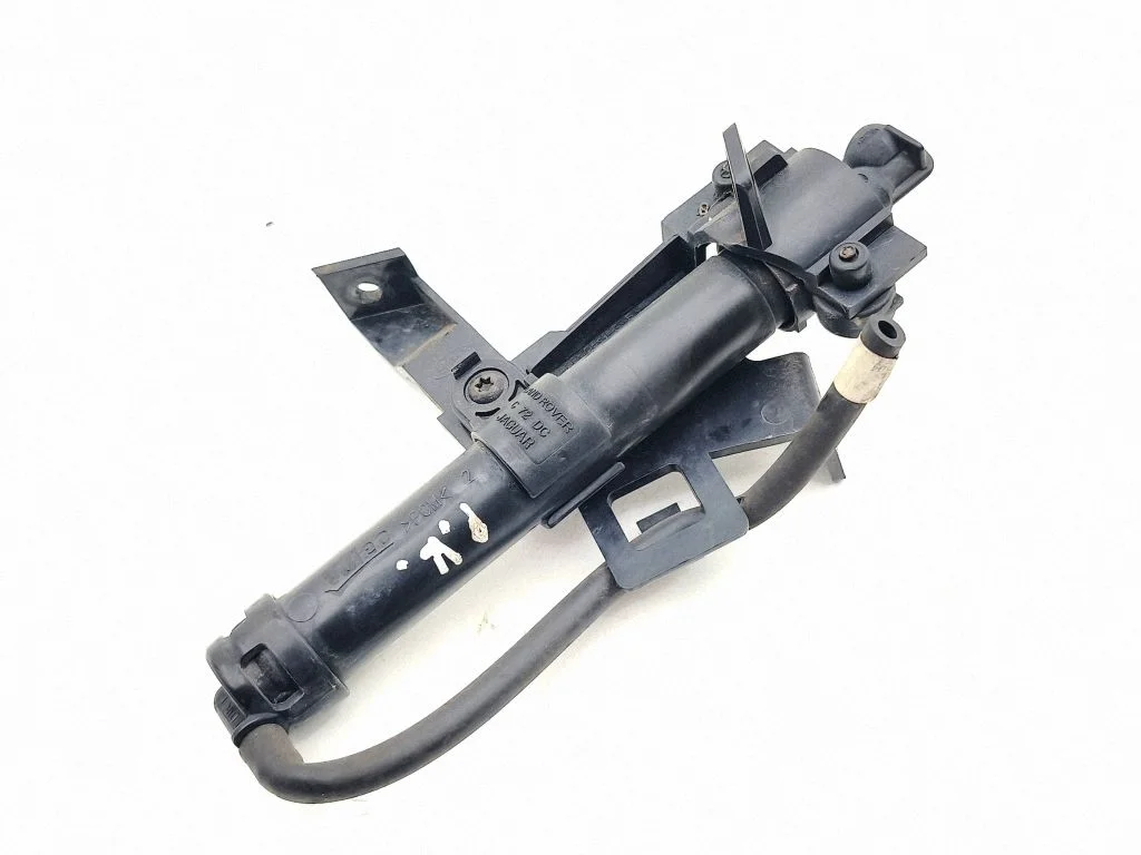 Headlight washer spray nozzle BJ3213C153CA