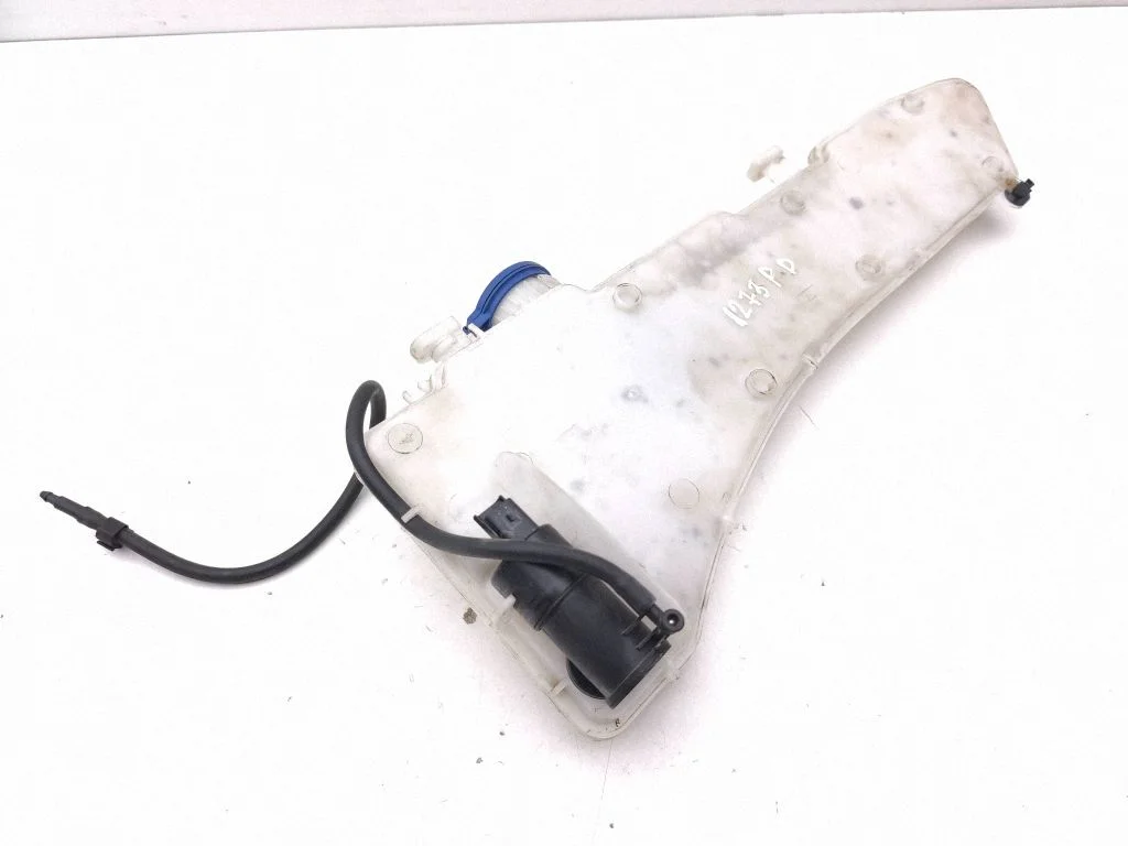 Windshield washer fluid reservoir/tank 9833479180