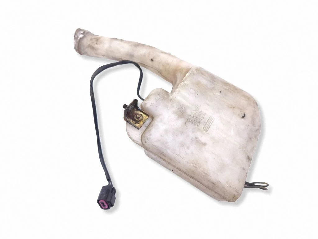 Windshield washer fluid reservoir/tank 060351575