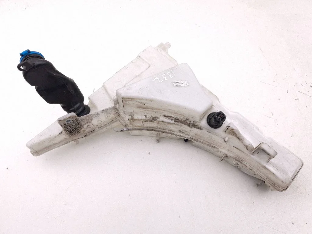 Windshield washer fluid reservoir/tank 4k0955451f