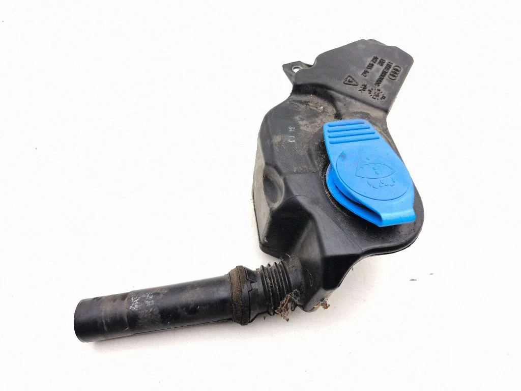Windshield washer fluid reservoir/tank 4G2955462