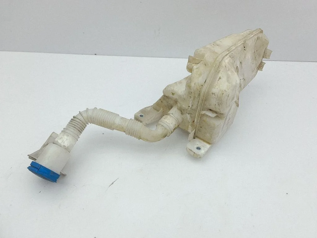 Windshield washer fluid reservoir/tank 5WA955453