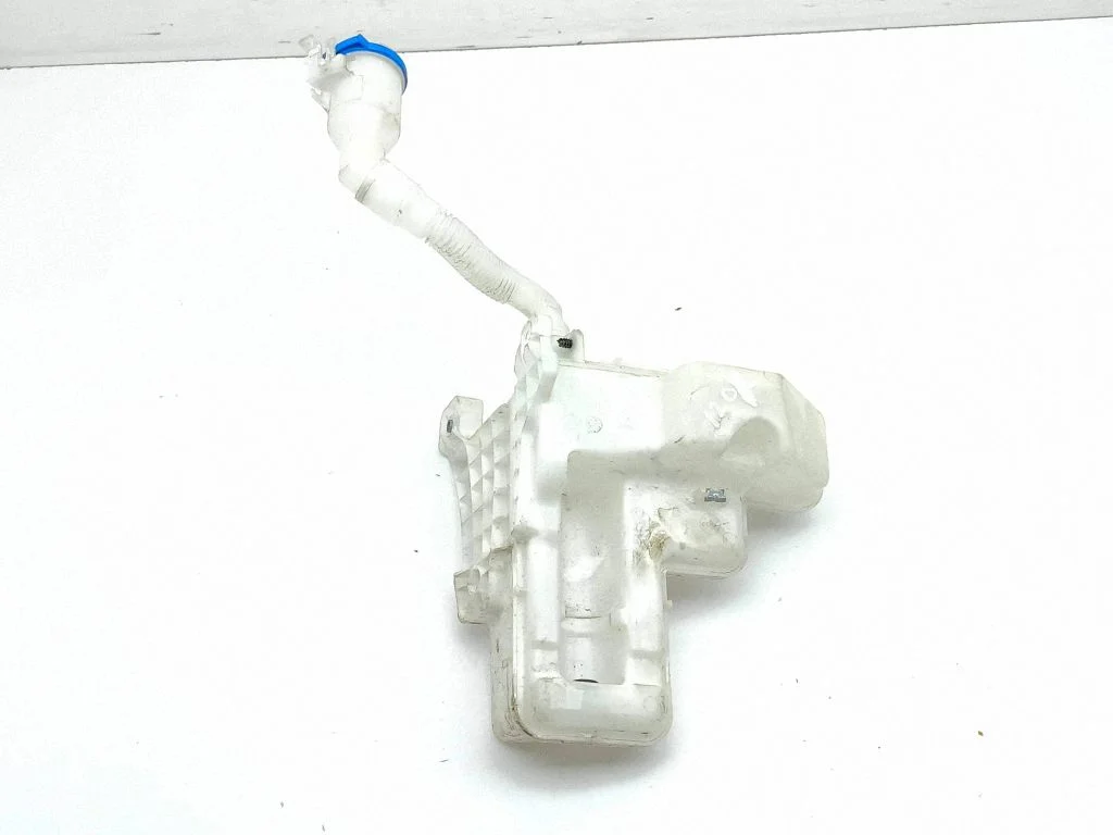 Windshield washer fluid reservoir/tank