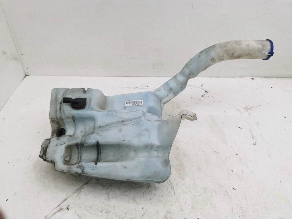 Windshield washer fluid reservoir/tank EM2B17B613A