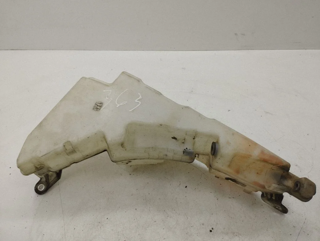 Windshield washer fluid reservoir/tank – Audi A6 Allroad C6 (2006-2011)