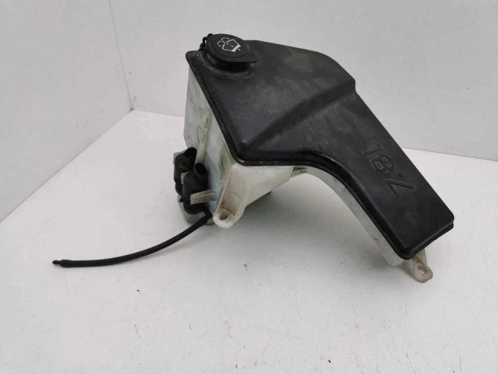 Windshield washer fluid reservoir/tank – BMW X5 E53 (1999-2006)
