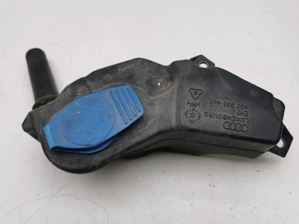 Windshield washer fluid reservoir/tank – Audi A7 S7 4G (2011-2017)