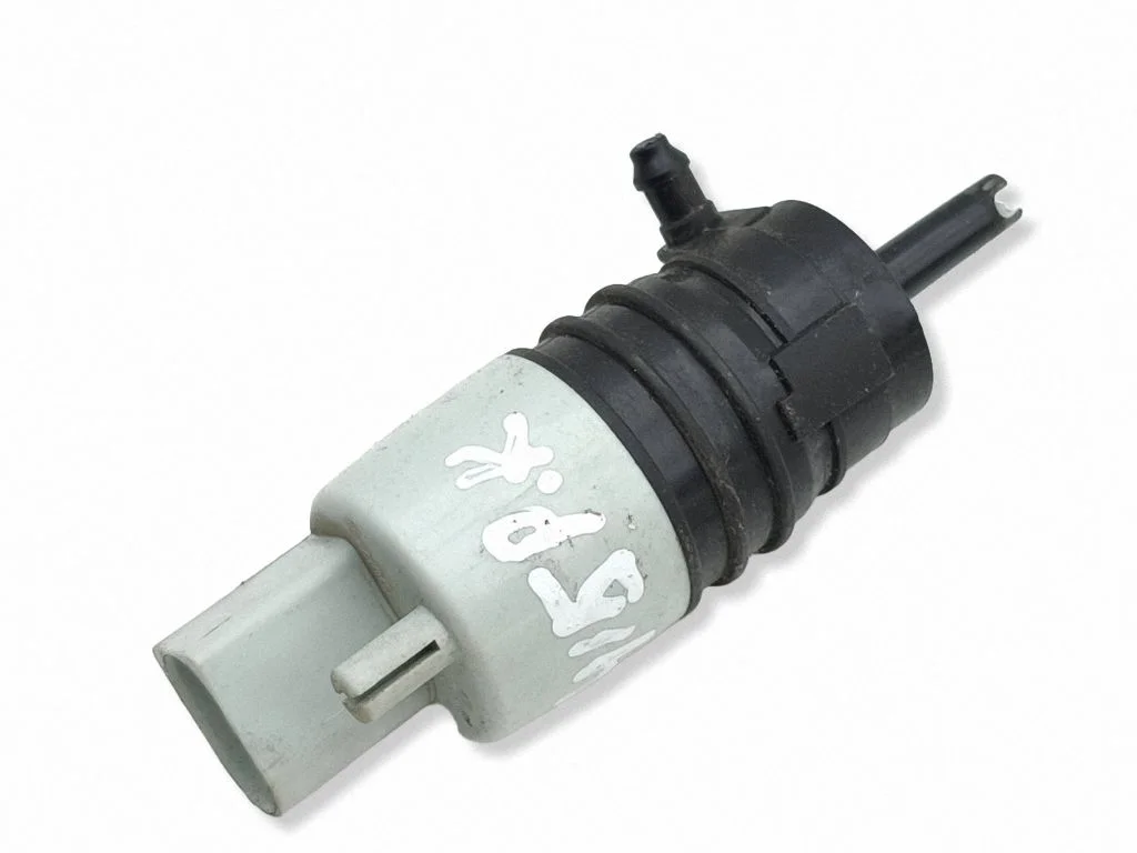 Pompka spryskiwacza szyb A2058660100