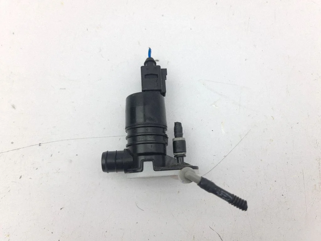 Klaasipesuvedeliku pump (klaaside) JX7B17K624CA