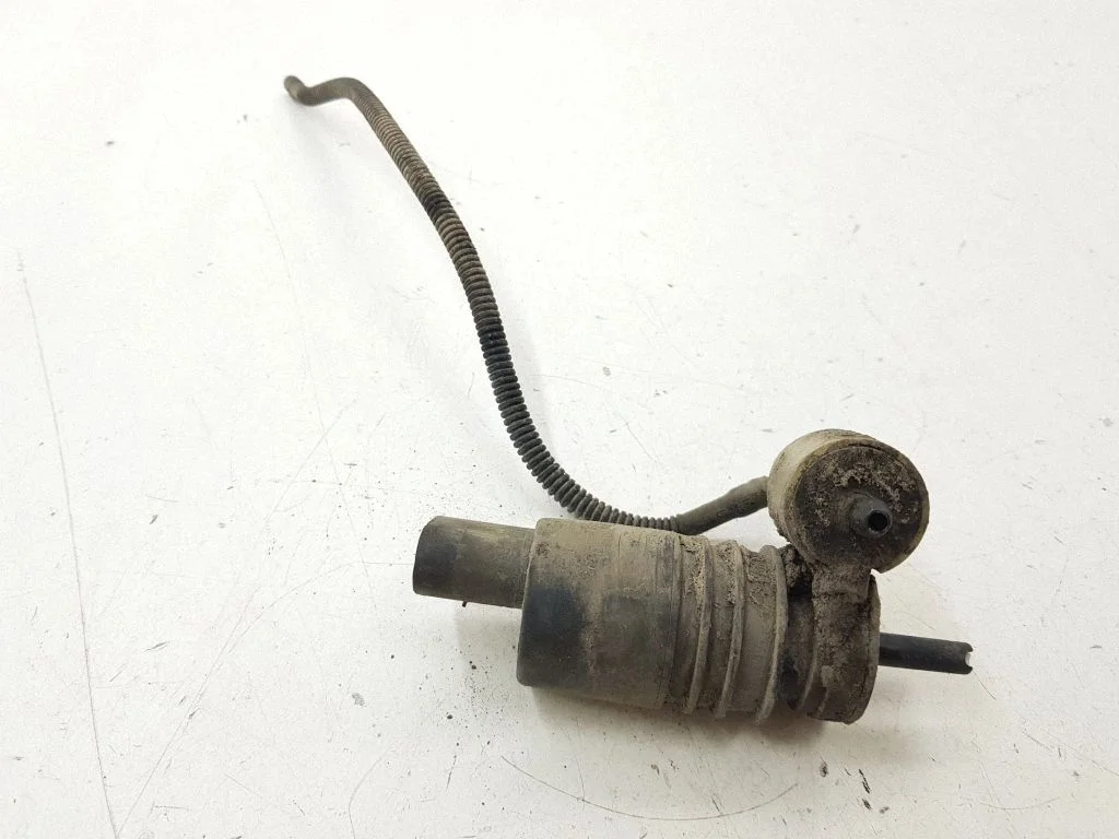 Windscreen/windshield washer pump