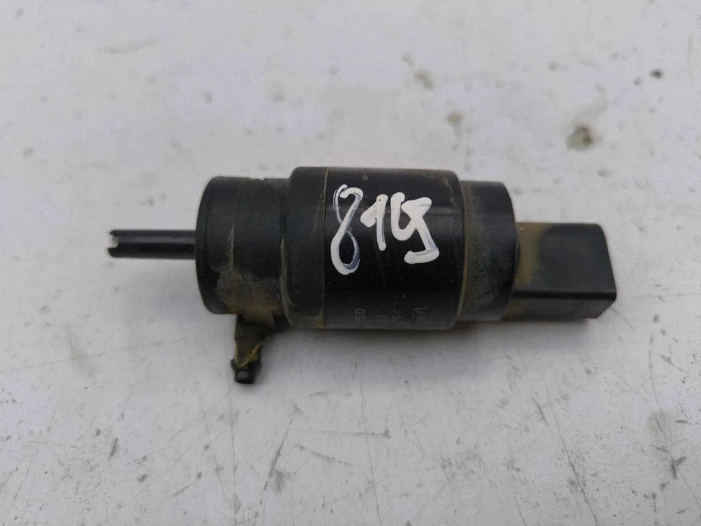 Klaasipesuvedeliku pump (klaaside) – Volkswagen Arteon (2017-)
