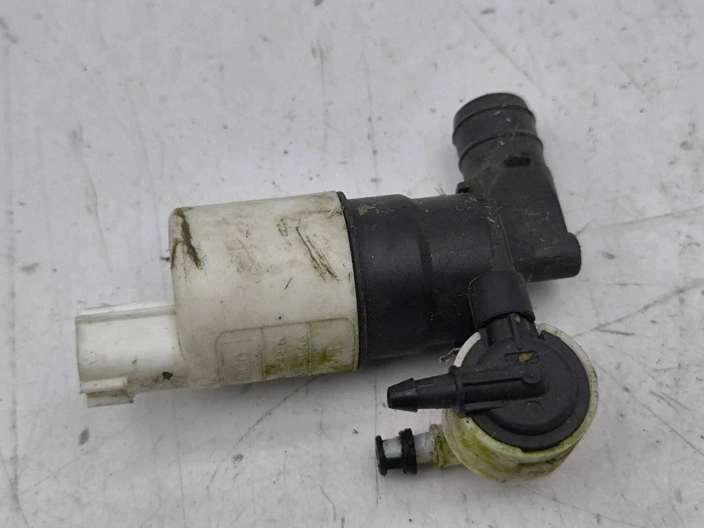 Windscreen/windshield washer pump AV6117K624AA