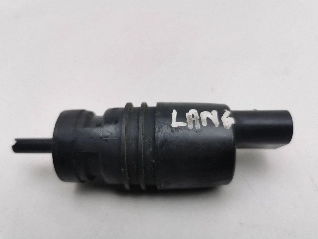 Windscreen/windshield washer pump 2218690121
