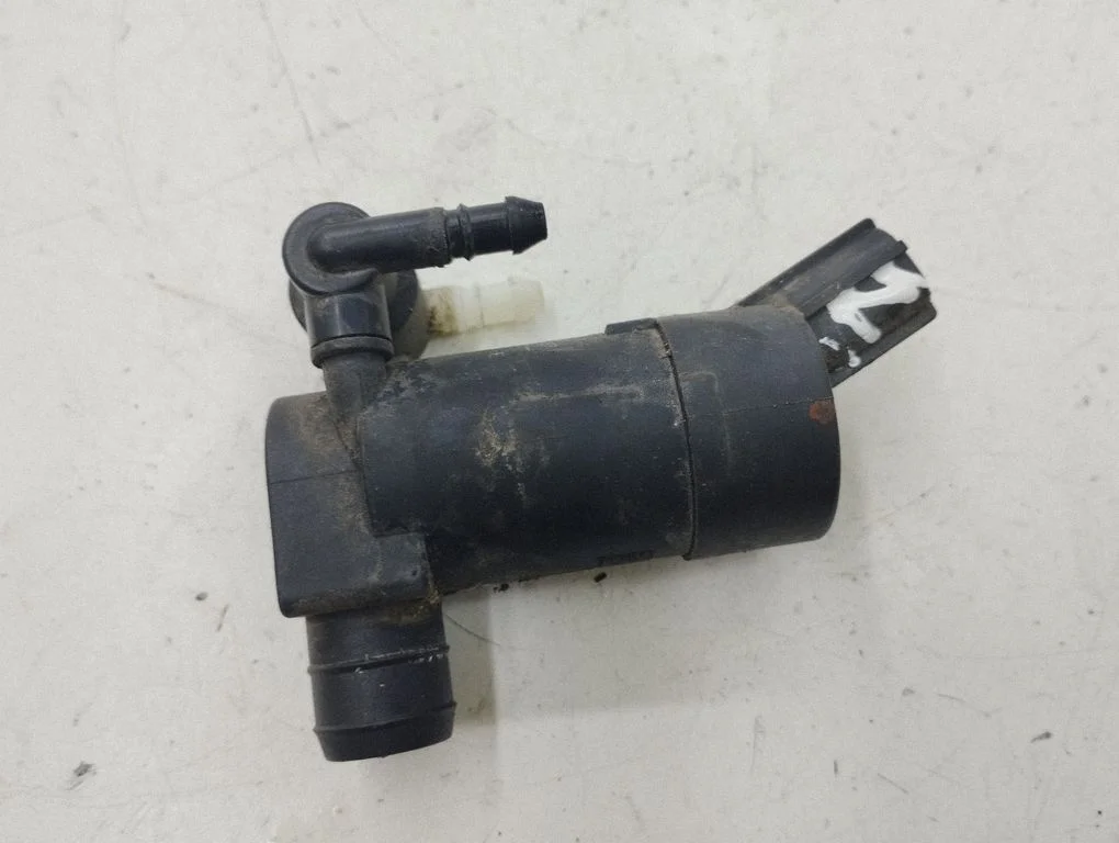 Windscreen/windshield washer pump