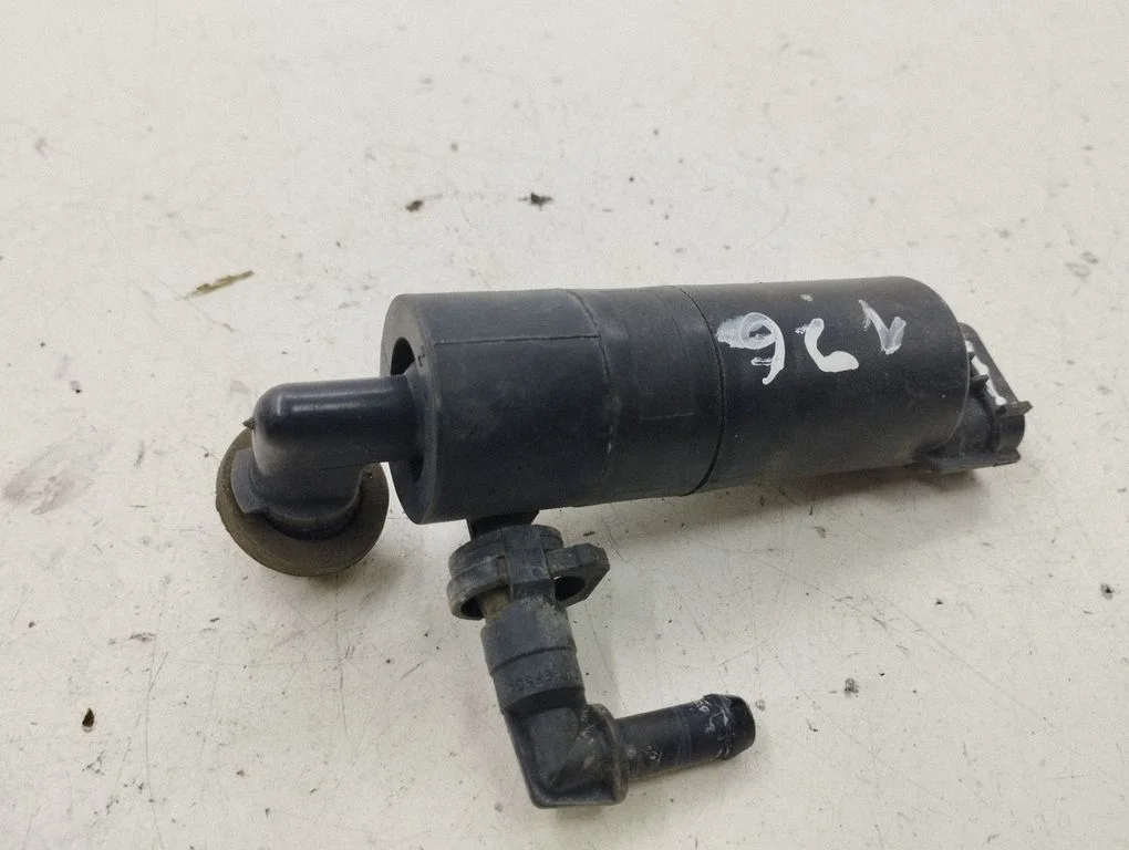 Windscreen/windshield washer pump
