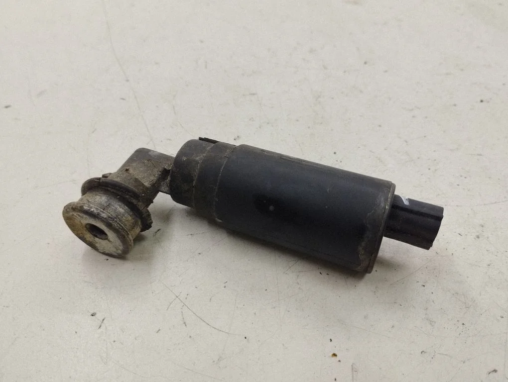 Windscreen/windshield washer pump