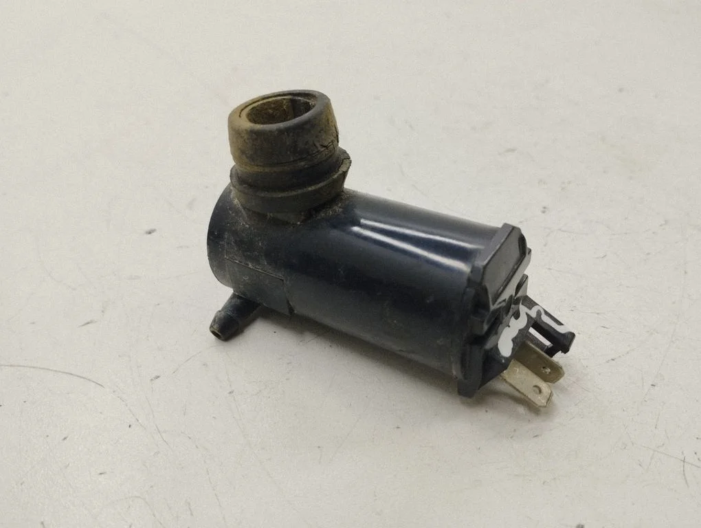 Windscreen/windshield washer pump
