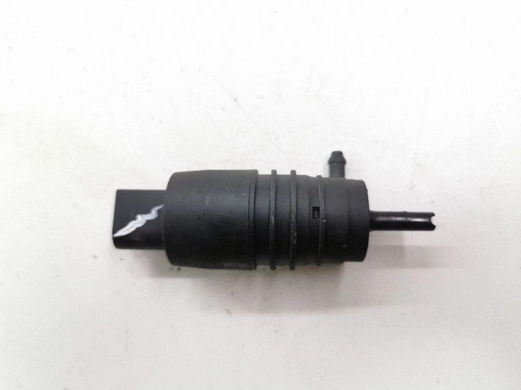 Windscreen/windshield washer pump