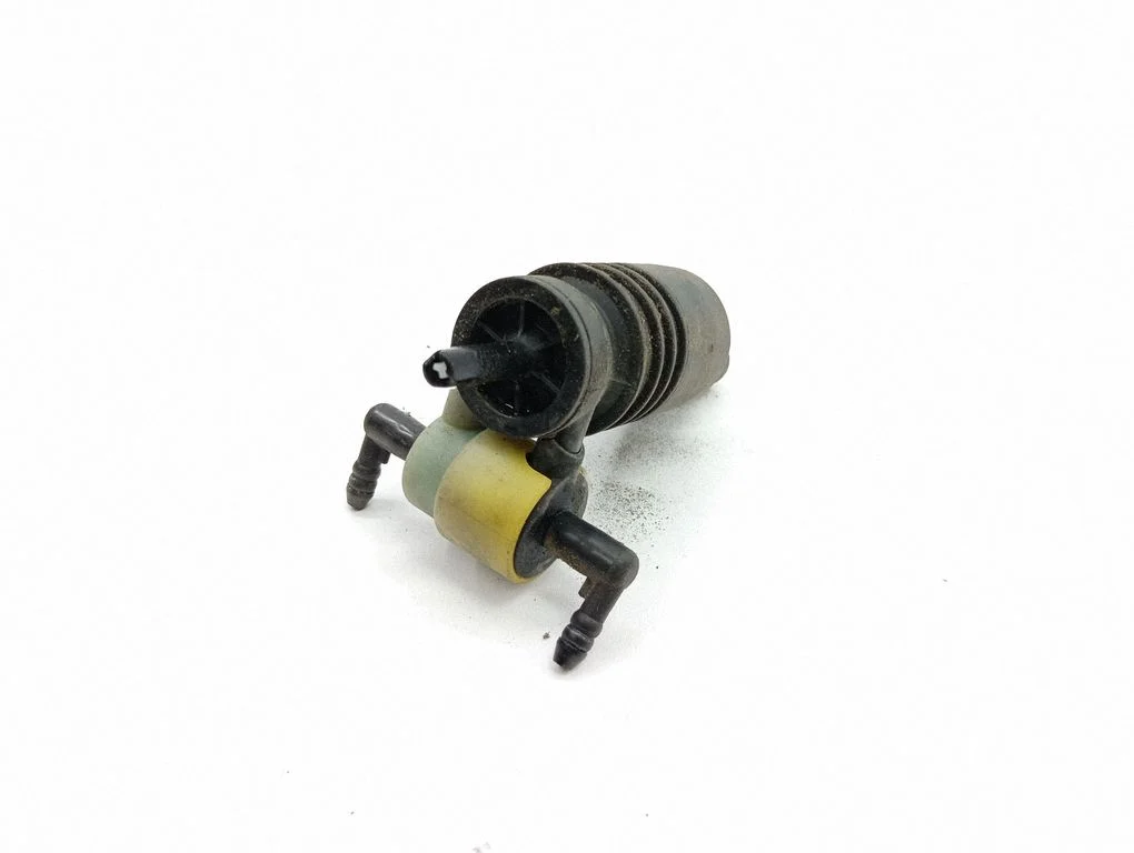 Windscreen/windshield washer pump