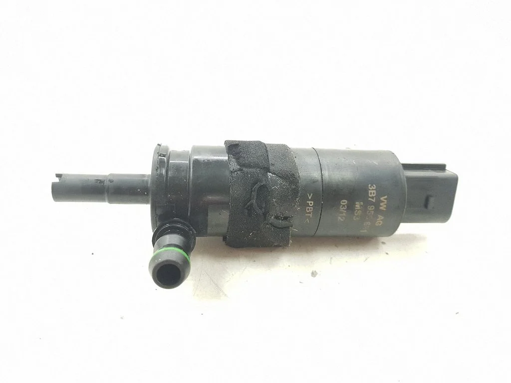 Windscreen/windshield washer pump 3B7955681