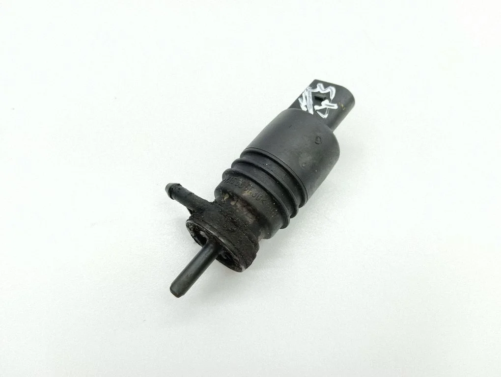 Windscreen/windshield washer pump