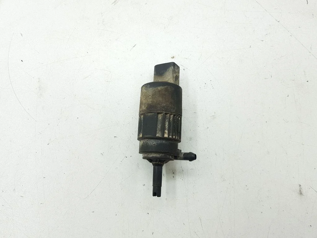 Windscreen/windshield washer pump