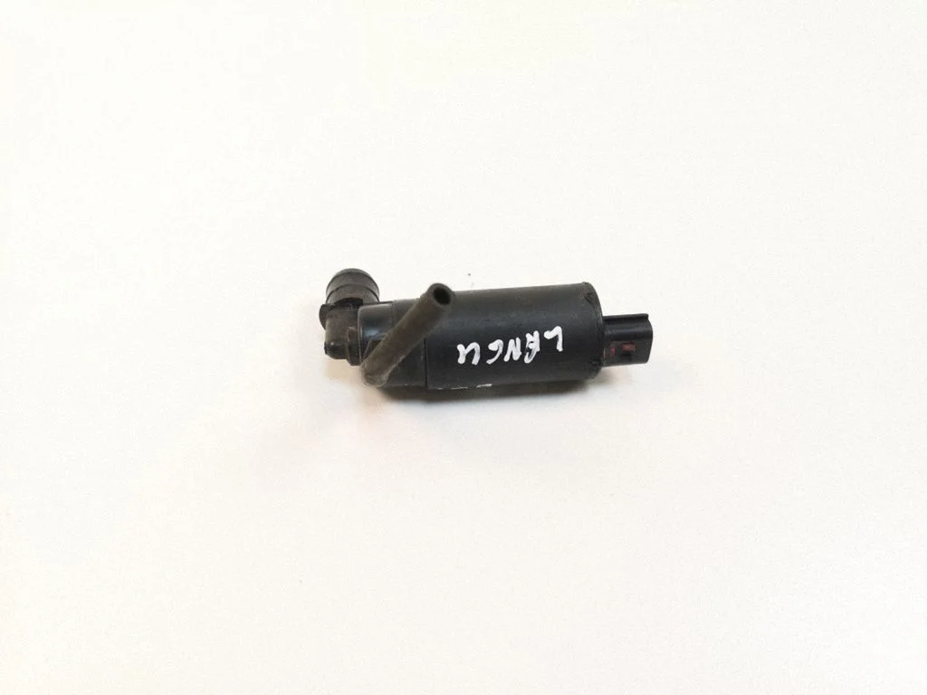 Windscreen/windshield washer pump
