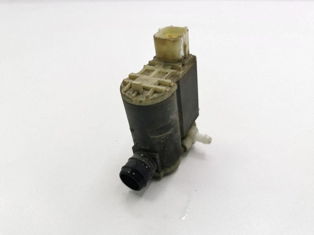 Pompka spryskiwacza szyb 985102V100