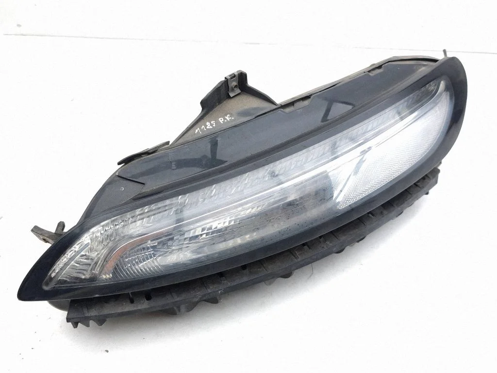Headlight/headlamp 68157105AI