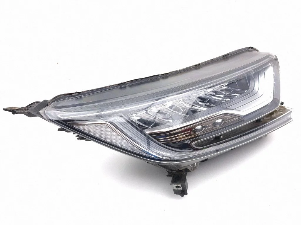 Headlight/headlamp – right